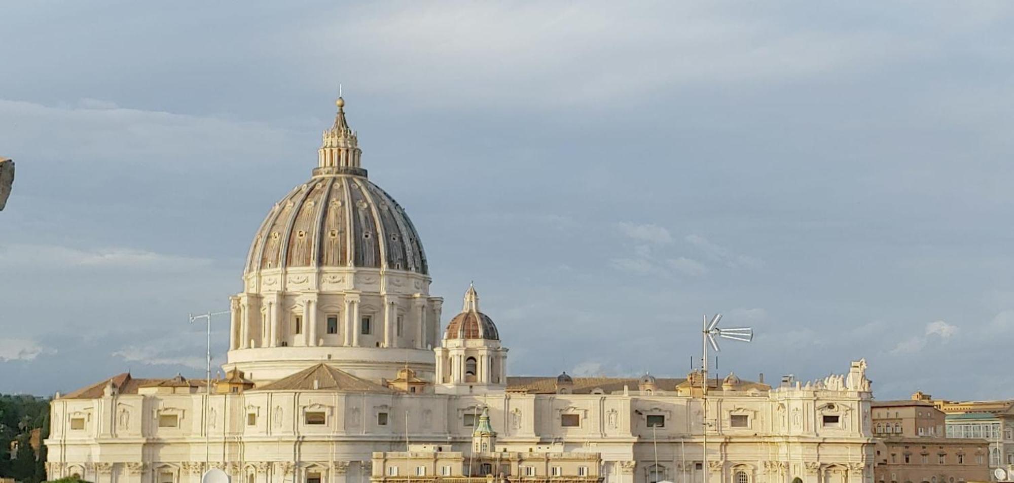Vatican Bells Рим Екстер'єр фото